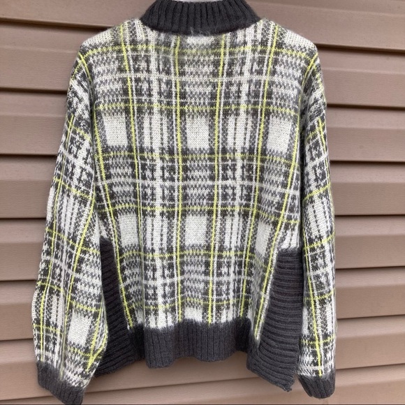 Nine West Green Plaid Sweater - Picture 4 of 7